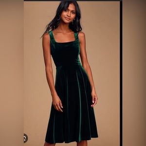 Green velvet square neck holiday dress